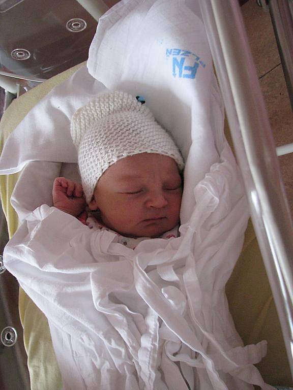 Matylda Elizabeta (3,32 kg, 50 cm) přišla na svět 28. května v 17:25 ve Fakultní nemocnici v Plzni. Na světě svoji prvorozenou holčičku přivítali rodiče Martina a David Balvínovi z Plzně