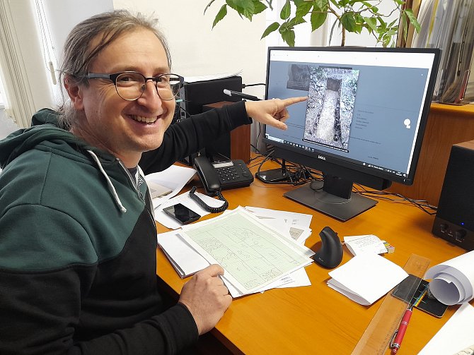 Archeolog Filip Kasl je členem týmu, který zkoumá tajemná místa v Plzeňském kraji