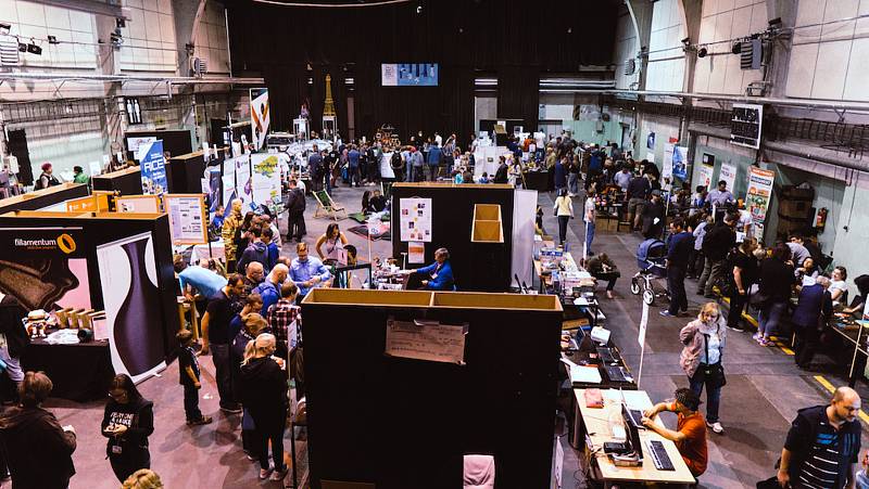 Druhý ročník přehlídky kutilů a vynálezců Maker Faire Plzeň přivítá o víkendu areál DEPO2015. První ročník navštívilo v roce 2019 bezmála 2 500 lidí.