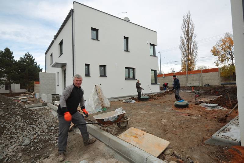 Stavba bytových domů na Nepomucké třídě v Plzni