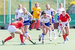 Česká reprezentace pozemních hokejistek porazila v Plzni-Liticích celek Švýcarska 3:1, vedoucí branku dala domácí Lucie Duchková.