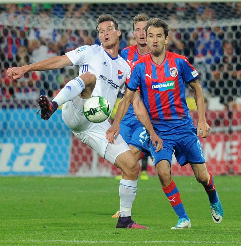 Fotbalisté Plzně porazili v zápase 5. kola první ligy doma Baník Ostrava 3:0.