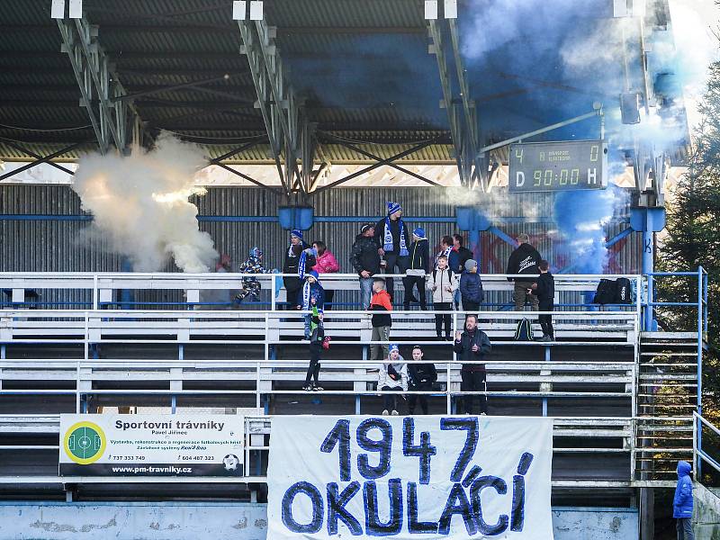 14. kolo krajského přeboru: FK Okula Nýrsko (na snímku hráči v modrobílých dresech) - TJ Zruč 4:0.