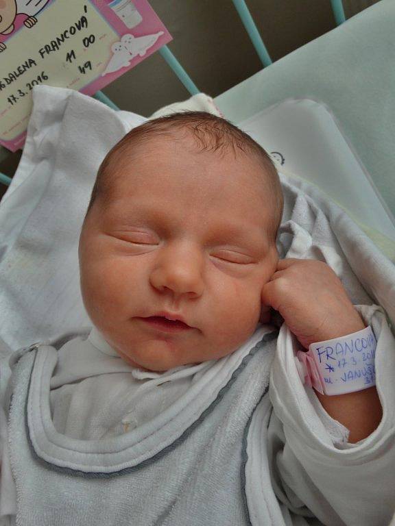 Magdalena Francová se narodila 17. března v 11 dopoledne mamince Gabriele a tatínkovi Danielovi z Plzně. Po porodu vážila jejich prvorozená dcera 3080 gramů a měřila 49 cm.