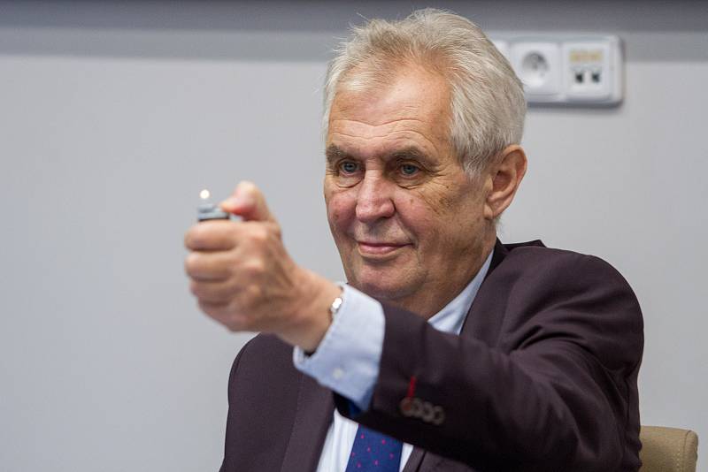 Prezident Miloš Zeman ve spalovně v Chotíkově