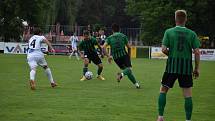 28. kolo I. A třídy: FC Rokycany B (zelení) - Slavoj Mýto B 5:2.