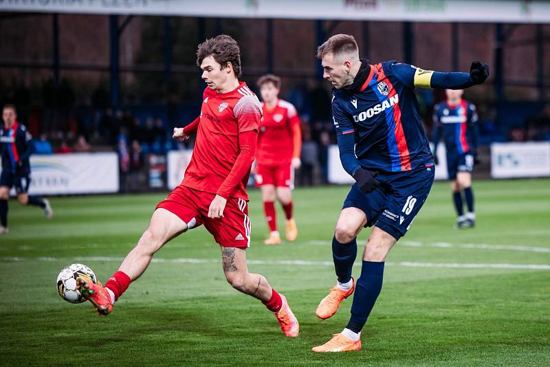 Roman Květ se po zimním přestupu z Bohemians 1905 rychle zabydlel v základní sestavě plzeňské Viktorie.