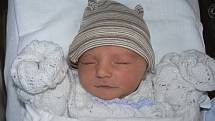 Gabriel Pospíšil (3,47 kg, 50 cm), který se narodil 4. června ve 2:34 hod.v plzeňské fakultní nemocnici, je prvorozený syn Veroniky Koupalové a Davida Pospíšila z Plzně