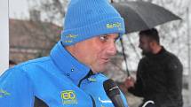 Posádka plzeňského EuroOil teamu Václav Pech - Petr Uhel s vozem Ford Focus WRC překvapivě vyhrála úvodní podnik domácího šampionátu Kowax Valašská Rally ValMez.