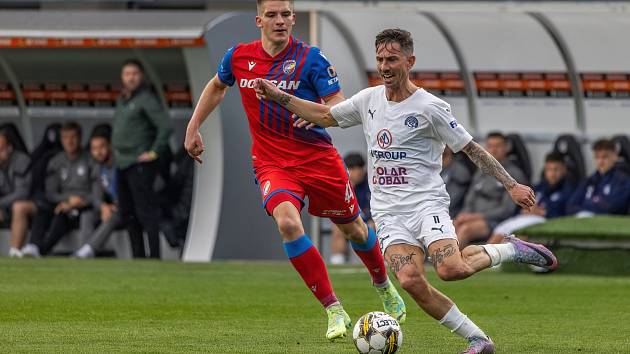 Fotbalisté Viktorie Plzeň vstoupili do nadstavby o titul sobotní remízou 2:2 se Slováckem.