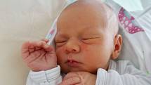 Adam Novák se narodil 26. dubna v 7:00 mamince Ivě a tatínkovi Jiřímu z Dobřan. Po příchodu na svět v plzeňské Mulačově nemocnici vážil jejich prvorozený synek 3200 gramů.