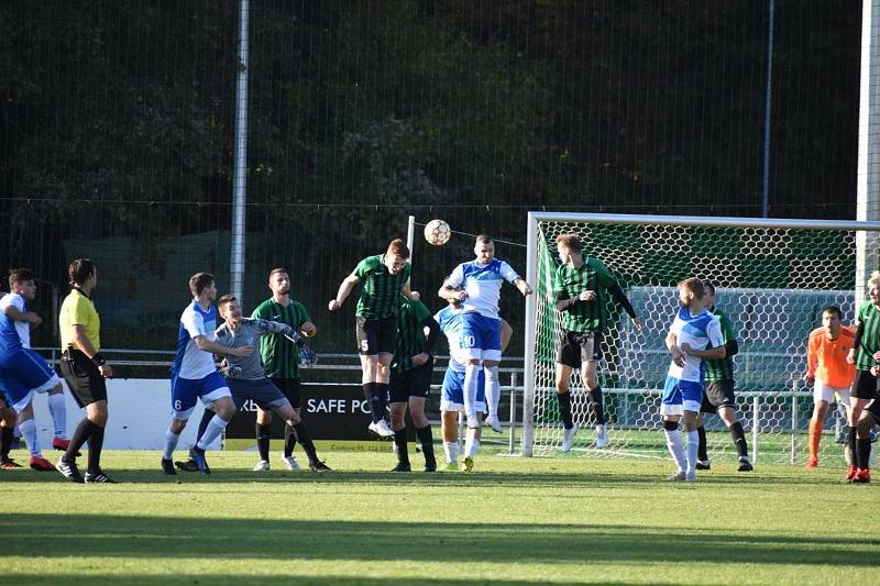 FC Rokycany (zelení) - FK Hvězda Cheb 2:1 (0:0).