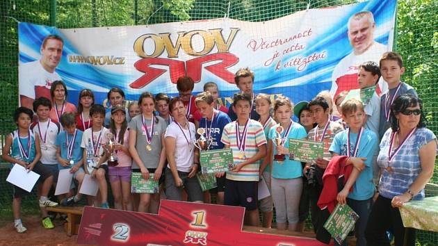 Účast v krajském finále celostátní soutěže Odznak všestrannosti olympijských vítězů si vybojovali žáci pořádající ZŠ Žinkovy