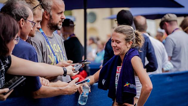 Tereza Hrochová (číslo 410) při maratonu na mistrovství Evropy v Mnichově.
