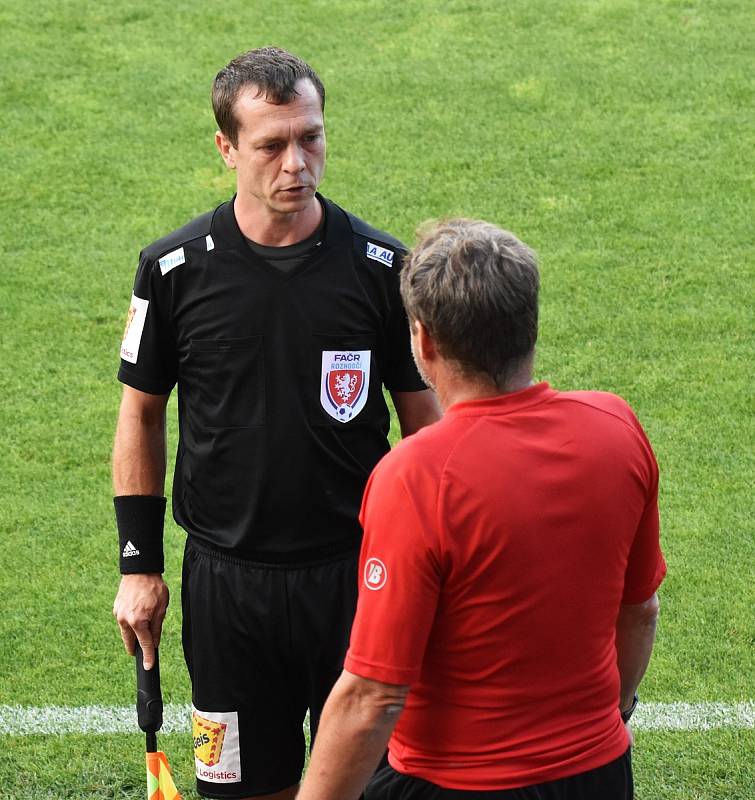 FC SILON Táborsko - FK ROBSTAV Přeštice (žlutí) 2:2.