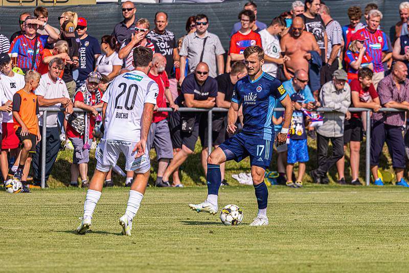 FC Viktoria Plzeň (bílí) - ŠK Slovan Bratislava 3:1.