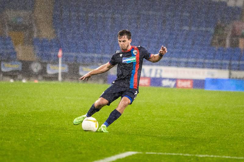 Pavel Bucha naskočil po zranění do sestavy až minulý týden ve Walesu, v úvodním zápase 3. předkola Evropské konferenční ligy, které fotbalisté Viktorie Plzeň prohráli 2:4.