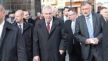 Prezident Miloš Zeman při debatě s občany na náměstí Republiky