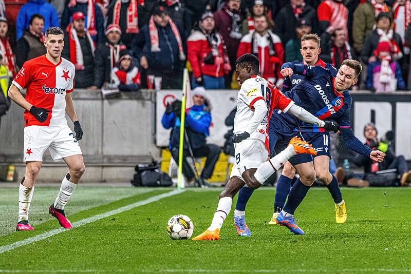 Fotbalisté Viktorie prokletí slávistického stadionu v Edenu neprolomili, v sobotu tam prohráli 1:2.