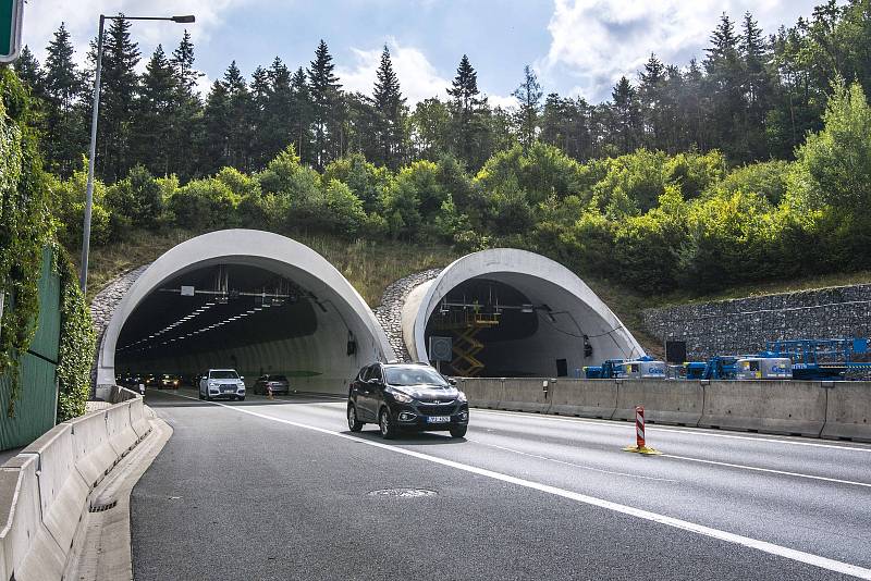 Tunel Valík v rekonstrukci