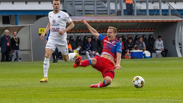 Fotbalisté Viktorie Plzeň vstoupili do nadstavby o titul sobotní remízou 2:2 se Slováckem.