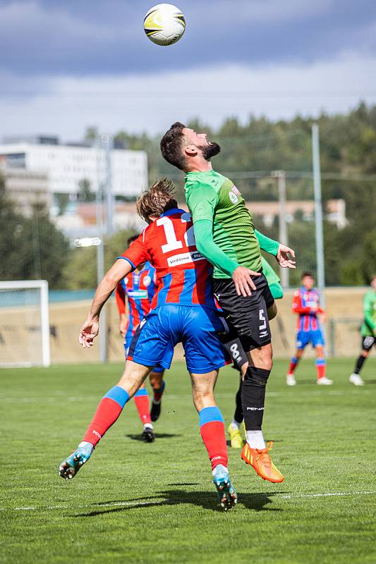 Rezerva Viktorie v utkání s Povltavskou FA.