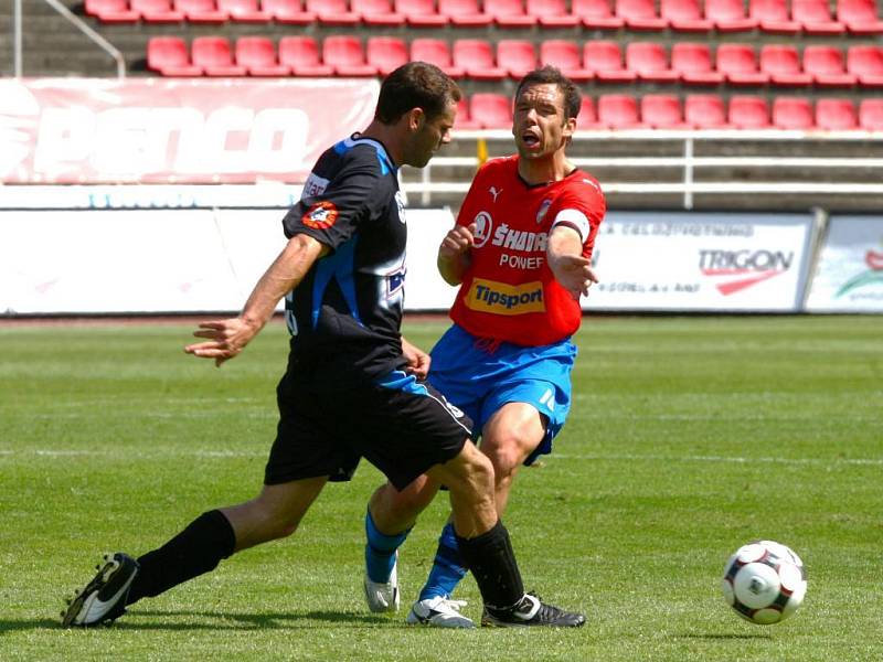 Pavel Horváth (na archivním snímku vpravo) pomohl Viktorii remízovat na soustředění v Rakousku v zápase s izraelským mistrem Maccabi Haifa 1:1