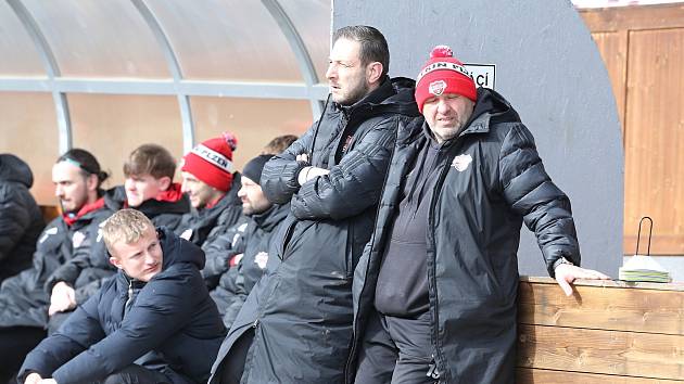 FORTUNA divize A (17. kolo): SK Petřín Plzeň (na snímku fotbalisté v červených dresech) - SENCO Doubravka (žlutí) 4:0.