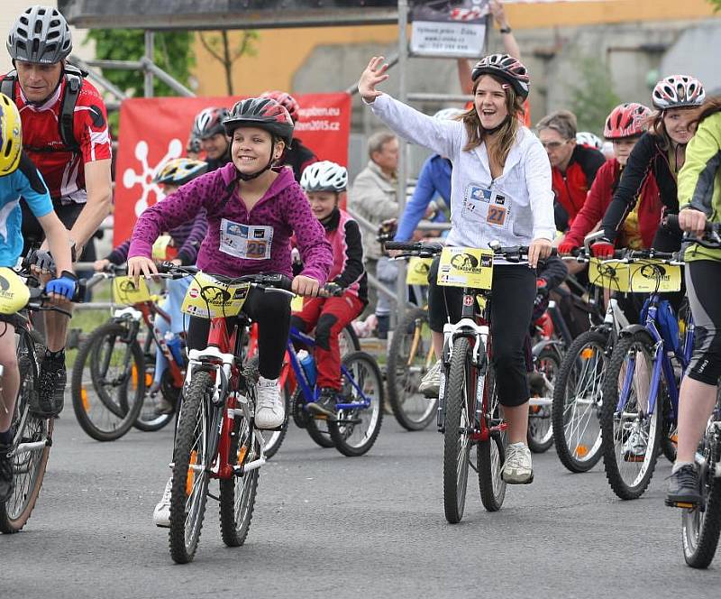 Sobotní osmý ročník Škoda bike maratonu přilákal na start stovky cyklistů