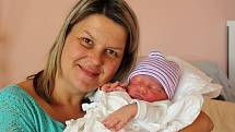 Max Novák se narodil 6. listopadu v 00:01 mamince Erice a tatínkovi Mírovi z Břas. Po příchodu na svět ve Fakultní nemocnici v Plzni vážil bráška osmileté Alice 3630 gramů a měřil 51 centimetrů.