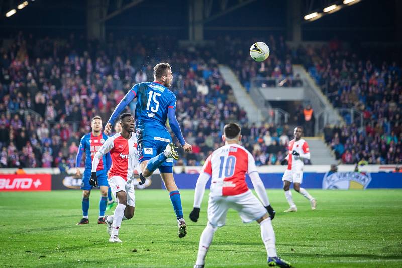Fotbalisté Viktorie Plzeň remizovali v ligovém šlágru s pražskou Slavií 1:1 před zaplněným hledištěm.