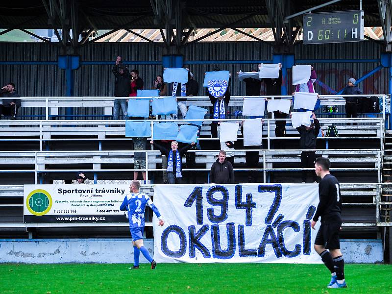 14. kolo krajského přeboru: FK Okula Nýrsko (na snímku hráči v modrobílých dresech) - TJ Zruč 4:0.