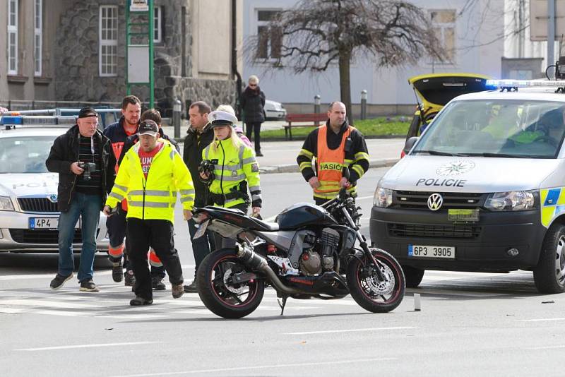 Na Velikonoční pondělí zemřel v Plzni motorkář.