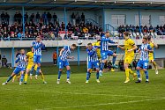 Třetiligové derby mezi FK Robstav a Jiskrou Domažlice (0:0) sledovala v Přešticích slušná divácká návštěva.