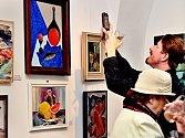 Výstava Zátiší začala v Galerii Jiřího Trnky v prosinci, původně bylo ohlášeno, že skončí 24. ledna. Její kurátor Jaroslav Hausner však oznámil, že byla prodloužena a potrvá až do konce února.