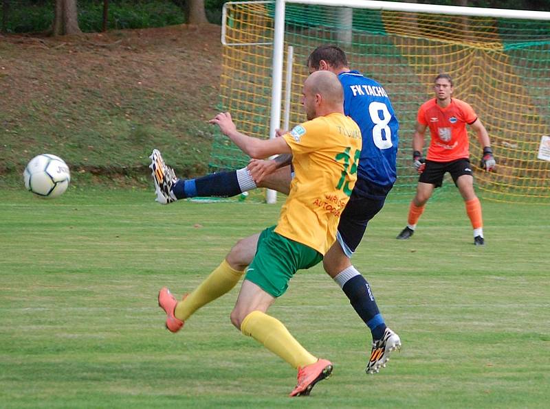 4. kolo krajského přeboru 2022/2023: TJ START Tlumačov - FK Tachov (na snímku fotbalisté v modrých dresech) 0:8.