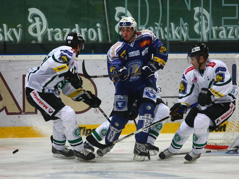 V 15. kole hokejové extraligy plzeňští hokejisté na domácím ledě porazili nováčka nejvyšší soutěže Mladou Boleslav 3:2