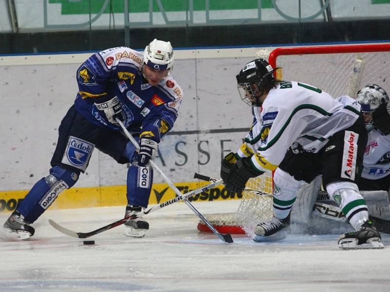 V 15. kole hokejové extraligy plzeňští hokejisté na domácím ledě porazili nováčka nejvyšší soutěže Mladou Boleslav 3:2