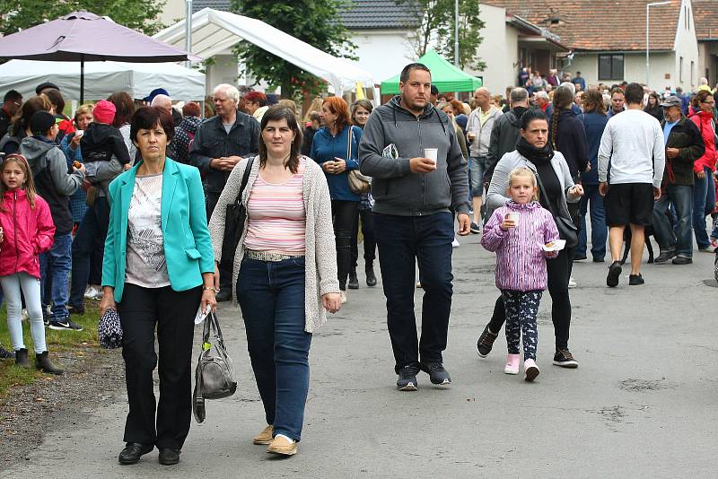 Dožínky Plzeňského kraje, rodinná farma Milínov