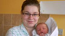 Filip (3,35 kg, 52 cm), který přišel na svět 4. března v 10.25 hod. v Mulačově nemocnici, je prvorozeným synem Denisy a Pavla Königsmarkových z Dobřan