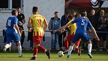 11. kolo I. B třídy (skupina B): TJ Sokol Štěnovice (na snímku fotbalisté v modrých dresech) - TJ Sokol Losiná 1:5 (1:4).