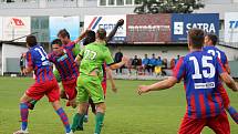 Fotbalisté FC Viktoria Plzeň B (červenomodří) vyhráli v Sokolově 1:0 díky brance Jedličky z 63. minuty utkání.