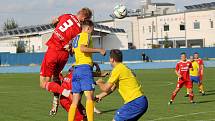 10. kolo FORTUNA divize A: SK Klatovy 1898 (červení) -  SK SENCO Doubravka (žlutí) 2:1 (1:0).