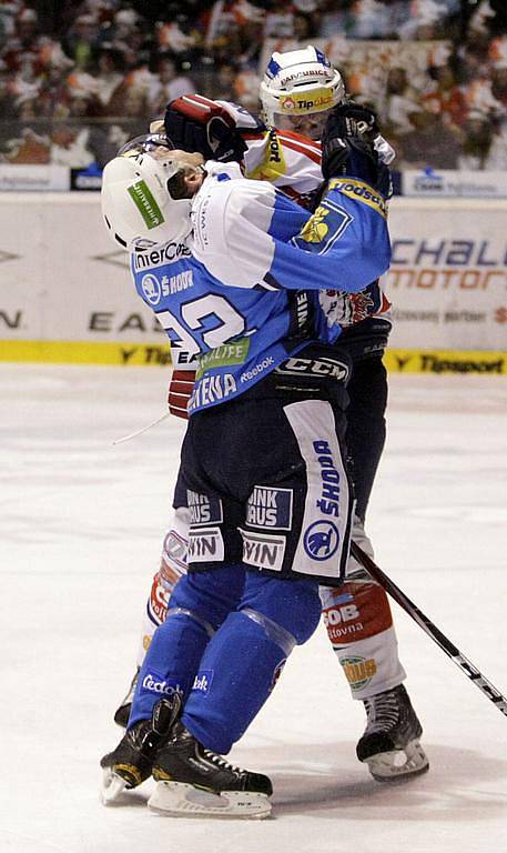 Hokejové utkání Tipsport extraligy v ledním hokeji mezi HC ČSOB Pojištovna Pardubice a HC Plzeň 1929 v pardubické ČEZ Areně.