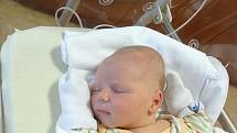 Adam (3,84 kg, 52 cm) se narodil 13. října ve 13:15 ve Fakultní nemocnici v Plzni. Na světě svého prvorozeného syna přivítali maminka Tereza Solová a tatínek Václav Brožík z Tlučné