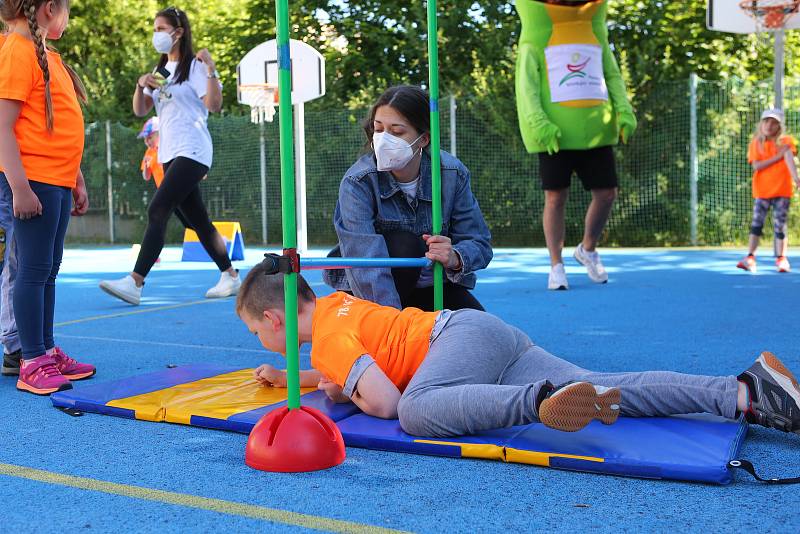 Sportovní hry mateřských škol v 78. MŠ v Sokolovské ulici na Lochotíně.