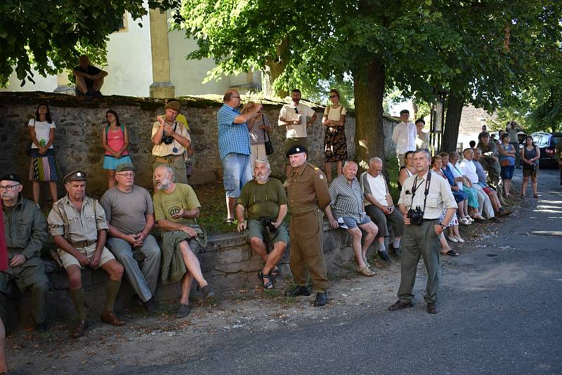 V Myslívě si připomněli návrat vojáků Československé obrněné brigády do vlasti a působení armády Spojených států amerických v západních Čechách.