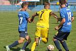 5. kolo FORTUNA ČFL, skupina A: FK ROBSTAV Přeštice (na snímku fotbalisté ve žlutých dresech) - TJ Jiskra Domažlice (modří) 5:1 (2:0).