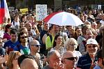 Demonstrace proti Andreji Babišovi na náměstí Republiky v Plzni.