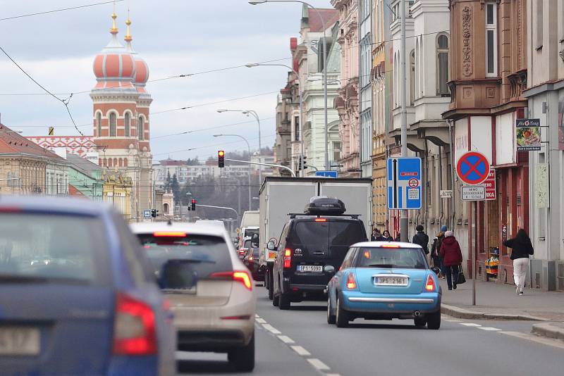 Centrum - Klatovská ulice, křižovatka U Práce x Americká